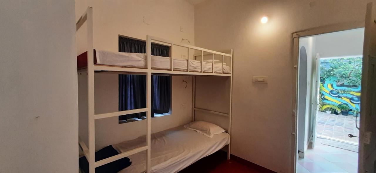 Хостел A Loft Alappuzha Экстерьер фото